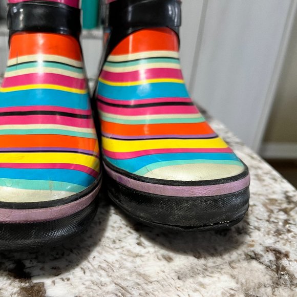 Kids Rubber Boots Size 1 - Picture 12 of 16